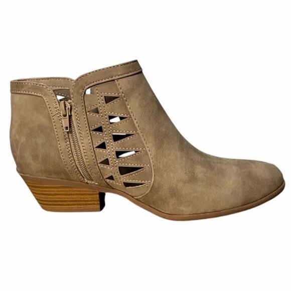 New Marco Women's Tan Ankle Booties Western Cutout design Size 10 - Picture 3 of 6